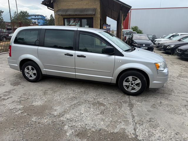 Chrysler Gr.voyager 3.8i V6 - автомобили, коли, обяви за нови и употребявани 3