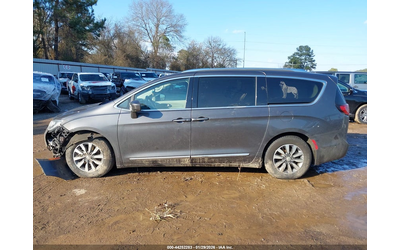 Chrysler Pacifica 3.6L V-6 DOHC, VVT, 287HP Front Wheel Drive - автомобили, коли, обяви за нови и употребявани 13