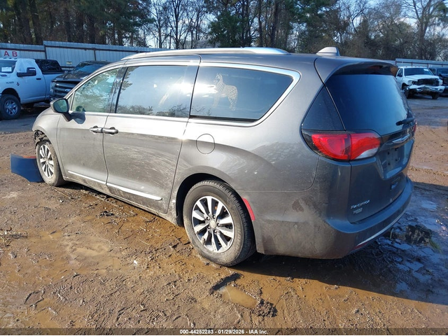 Chrysler Pacifica 3.6L V-6 DOHC, VVT, 287HP Front Wheel Drive - автомобили, коли, обяви за нови и употребявани 2
