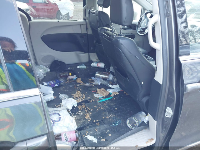 Chrysler Pacifica 3.6L V-6 DOHC, VVT, 287HP Front Wheel Drive - автомобили, коли, обяви за нови и употребявани 7