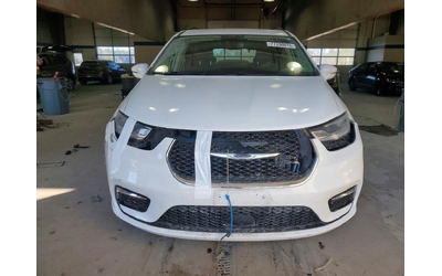 chrysler-pacifica - 4