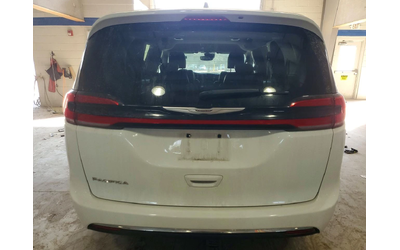 chrysler-pacifica - 5