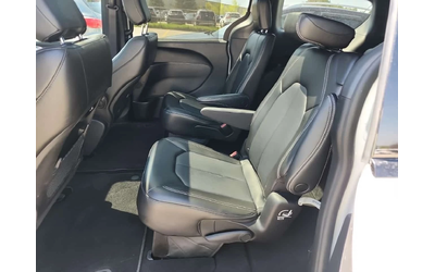 Chrysler Pacifica Touring L| ACC| PANO| ПОДГРЕВИ| 2 КЛЮЧА| CARFAX - автомобили, коли, обяви за нови и употребявани 11