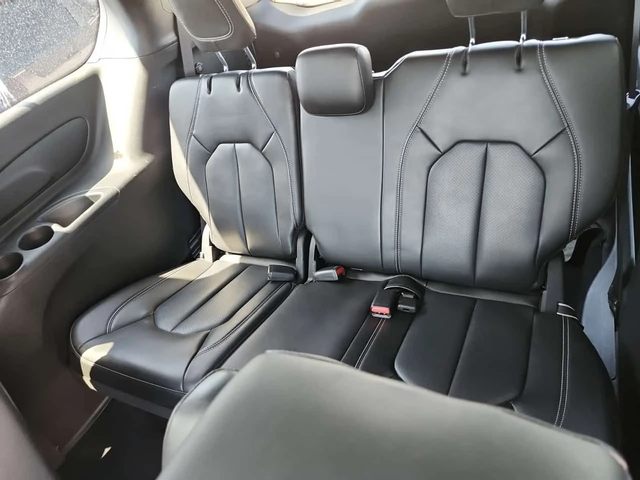 Chrysler Pacifica Touring L| ACC| PANO| ПОДГРЕВИ| 2 КЛЮЧА| CARFAX - автомобили, коли, обяви за нови и употребявани 12