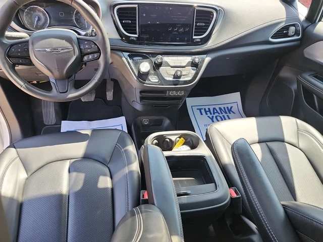 Chrysler Pacifica Touring L| ACC| PANO| ПОДГРЕВИ| 2 КЛЮЧА| CARFAX - автомобили, коли, обяви за нови и употребявани 7