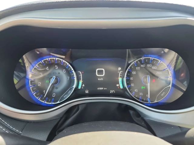 Chrysler Pacifica Touring L| ACC| PANO| ПОДГРЕВИ| 2 КЛЮЧА| CARFAX - автомобили, коли, обяви за нови и употребявани 8