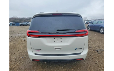 chrysler-pacifica - 5