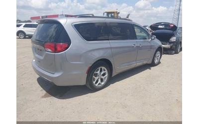 chrysler-pacifica - 3