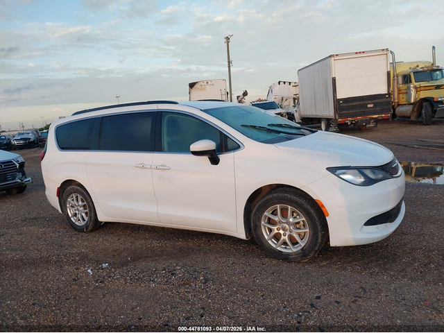 Chrysler Voyager 3.6L V-6 DOHC, VVT, 287HP Front Wheel Drive - автомобили, коли, обяви за нови и употребявани 12
