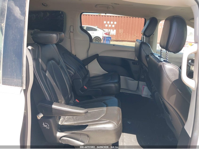 Chrysler Voyager 3.6L V-6 DOHC, VVT, 287HP Front Wheel Drive - автомобили, коли, обяви за нови и употребявани 7