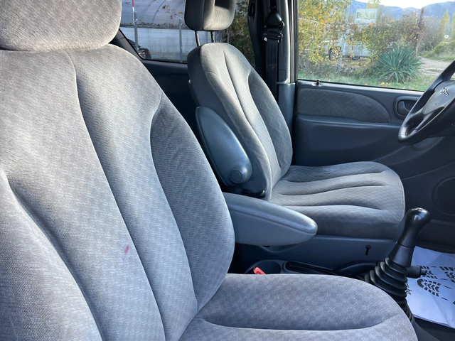Chrysler Voyager 2.5TDI-140-FEIS-ITALIA - автомобили, коли, обяви за нови и употребявани 5