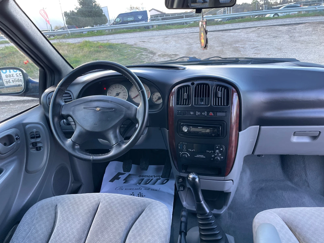 Chrysler Voyager 2.5TDI-140-FEIS-ITALIA - автомобили, коли, обяви за нови и употребявани 8