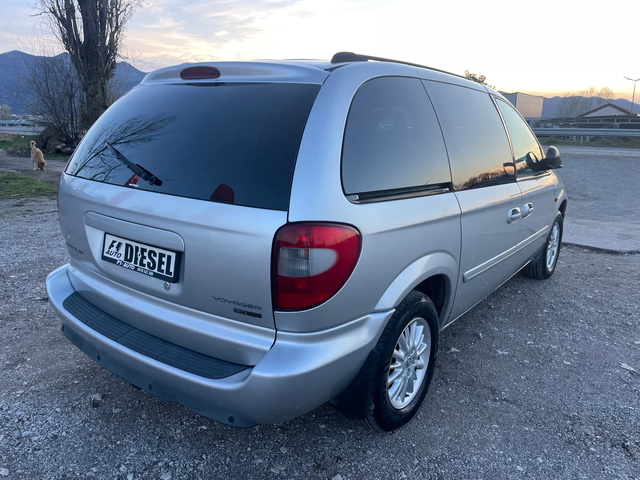 Chrysler Voyager 2.8GRDI-AVTOMAT-6+ 1-ITALIA - автомобили, коли, обяви за нови и употребявани 8