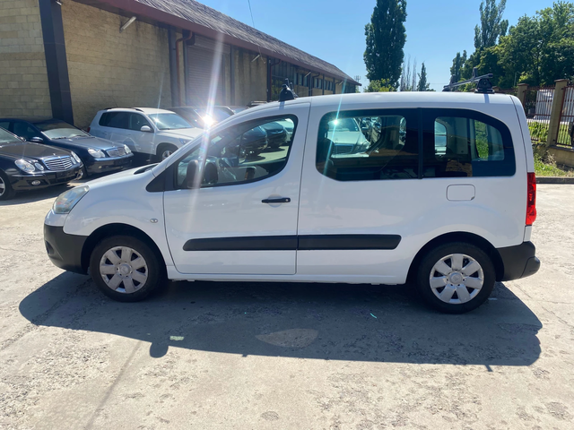Citroen Berlingo 1.6i 98kc. - автомобили, коли, обяви за нови и употребявани 4