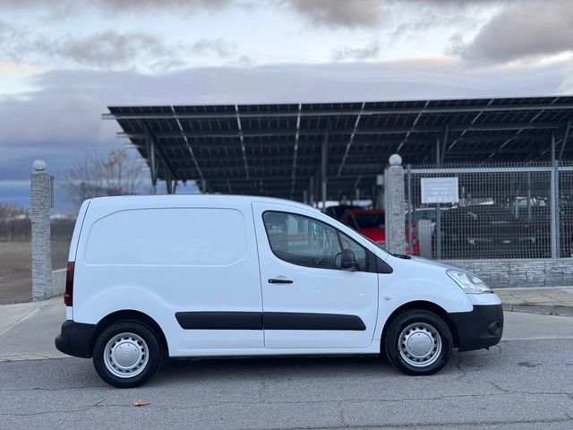 Citroen Berlingo 1.6HDI 75кс * ПЕРФЕКТЕН* - автомобили, коли, обяви за нови и употребявани 5