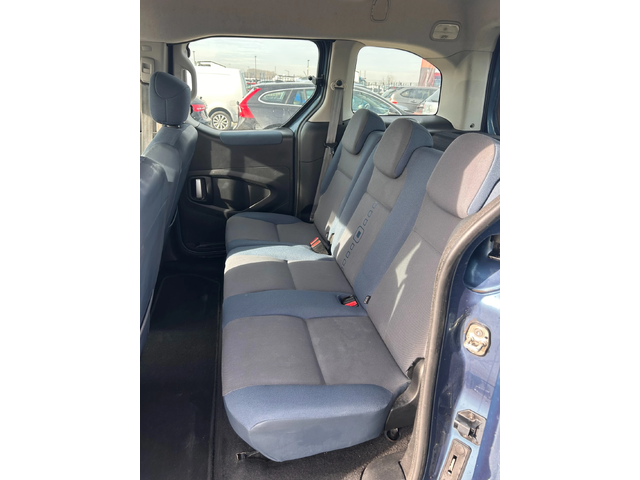 Citroen Berlingo 1.6HDI 4+ 1 EURO 5 - автомобили, коли, обяви за нови и употребявани 9