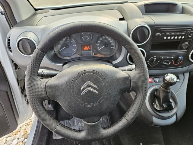 Citroen Berlingo 1.6 HDi, Клима, Две странични - автомобили, коли, обяви за нови и употребявани 9