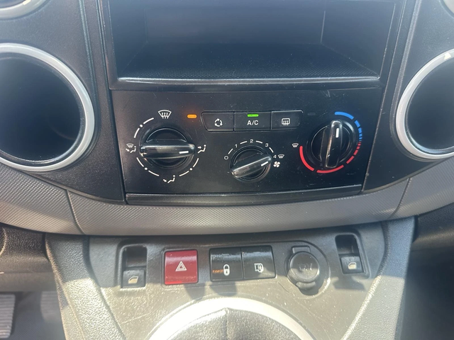 Citroen Berlingo - автомобили, коли, обяви за нови и употребявани 12