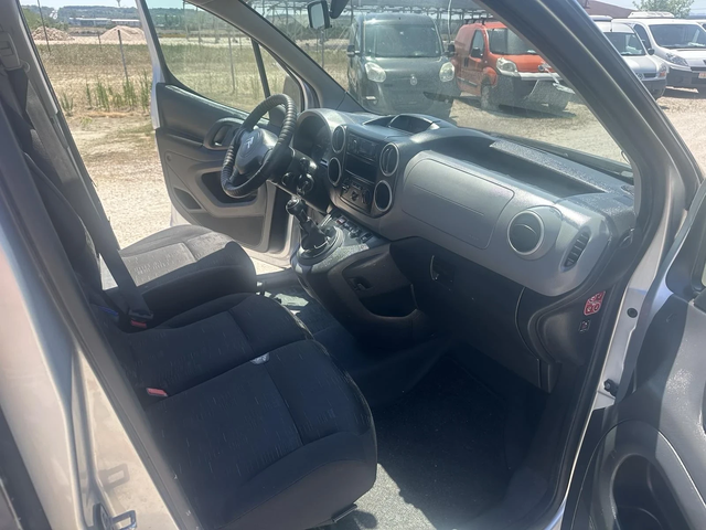 Citroen Berlingo - автомобили, коли, обяви за нови и употребявани 9