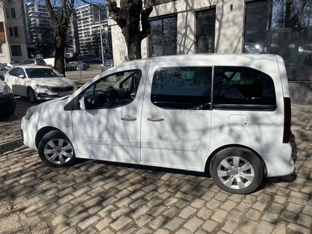 Citroen Berlingo CDi - автомобили, коли, обяви за нови и употребявани 5