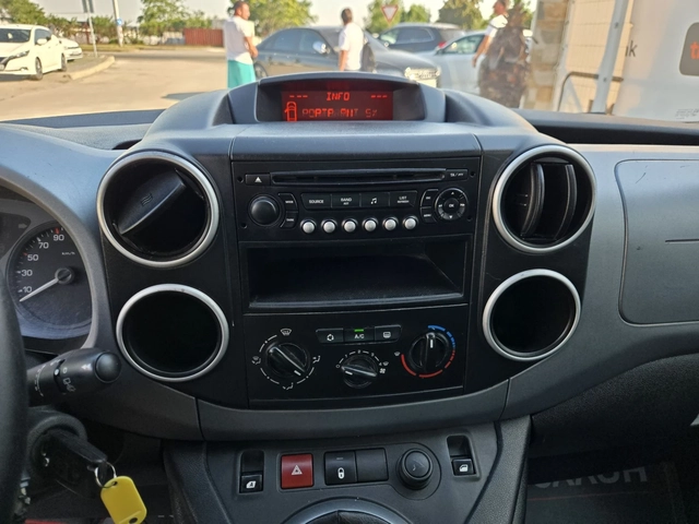 Citroen Berlingo 1.6i= КЛИМАТИК= XTR= EURO 5A - автомобили, коли, обяви за нови и употребявани 15