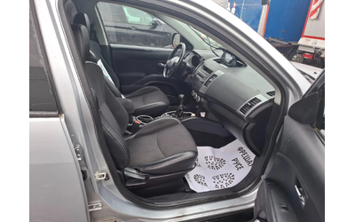 Citroen C-Crosser 2.2 Камера - автомобили, коли, обяви за нови и употребявани 9