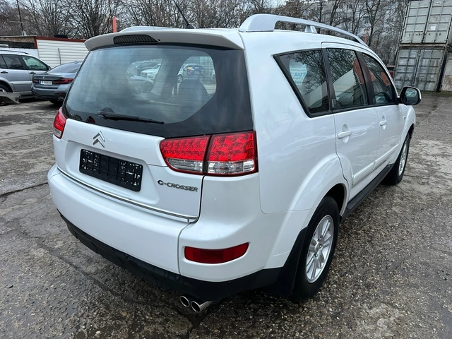 Citroen C-Crosser 2.2 HDI/4x4 - автомобили, коли, обяви за нови и употребявани 4