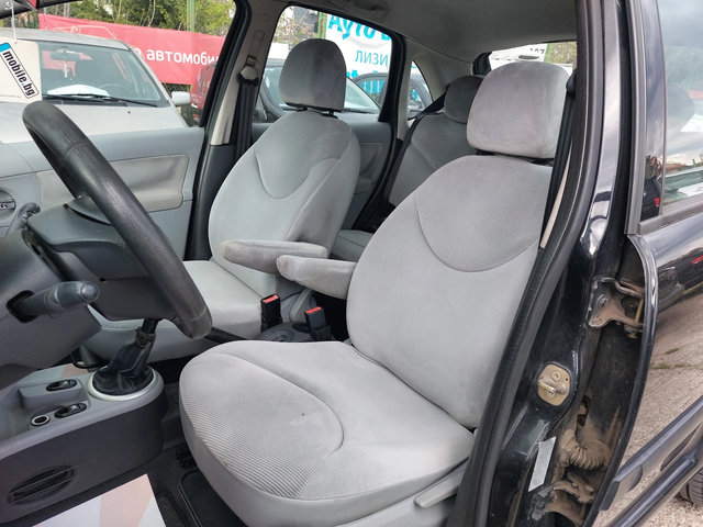 Citroen C3 1.1i* CLIMATIC* - автомобили, коли, обяви за нови и употребявани 6