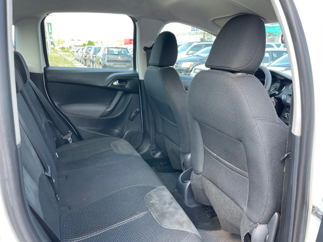 Citroen C3 1.4i-ITALIA - автомобили, коли, обяви за нови и употребявани 4