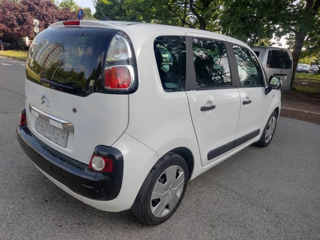 Citroen C3 Picasso 1, 6i 120ps - автомобили, коли, обяви за нови и употребявани 3
