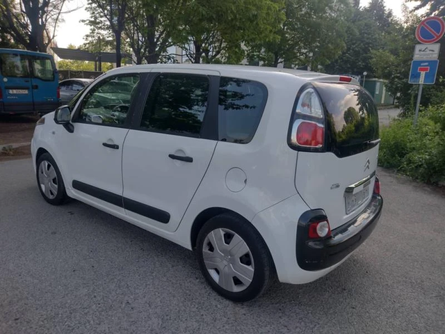 Citroen C3 Picasso 1, 6i 120ps - автомобили, коли, обяви за нови и употребявани 4