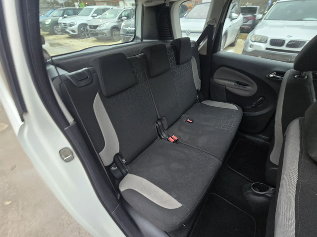 Citroen C3 Picasso 1.4i 95к.с - автомобили, коли, обяви за нови и употребявани 13