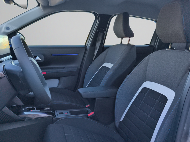 Citroen C3 PLUS HYBRID 110 Automatic E6 - автомобили, коли, обяви за нови и употребявани 8