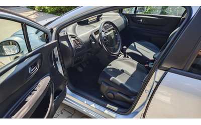 Citroen C4, 2006 г., 160000 км, 139 к.с. - автомобили, коли, обяви за нови и употребявани 8