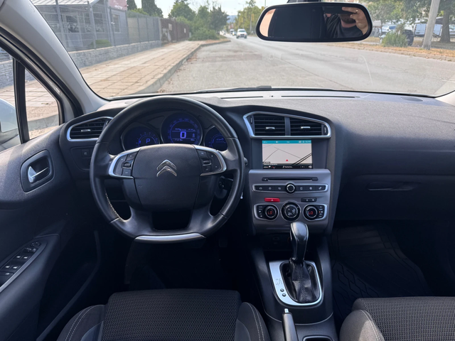 Citroen C4 1.6HDI 120кс* Автомат* NAVI* ПЕРФЕКТЕН - автомобили, коли, обяви за нови и употребявани 10