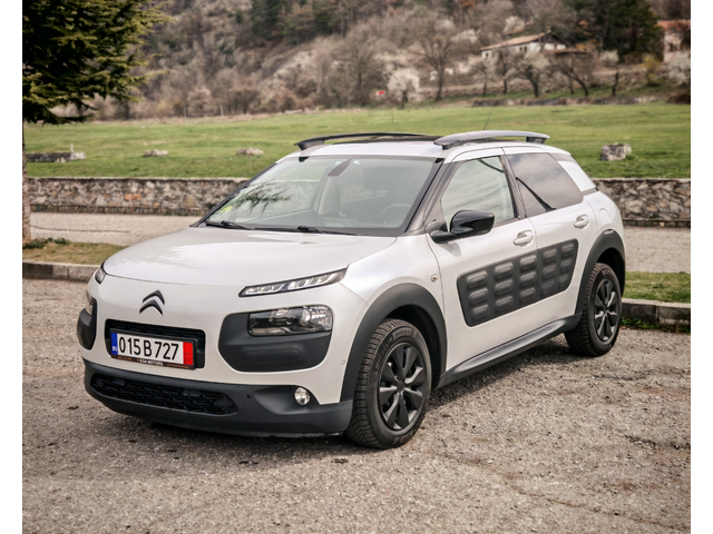 Citroen C4 Cactus 1.6HDI* КАМЕРА* НАВИ* ПАНОРАМА* КОЖА - автомобили, коли, обяви за нови и употребявани 0