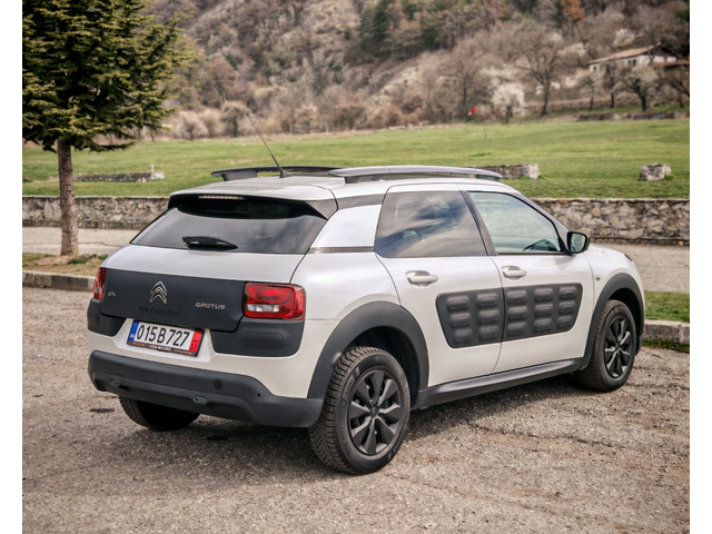 Citroen C4 Cactus 1.6HDI* КАМЕРА* НАВИ* ПАНОРАМА* КОЖА - автомобили, коли, обяви за нови и употребявани 7