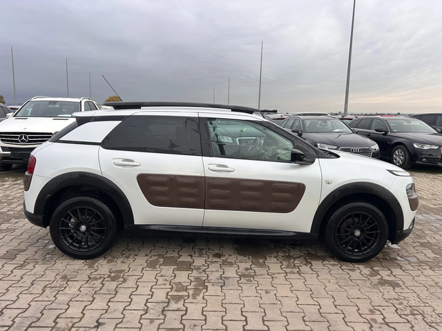 Citroen C4 Cactus 1.6HDI AVTOMAT/NAVI/KAMERA EURO 5 - автомобили, коли, обяви за нови и употребявани 4