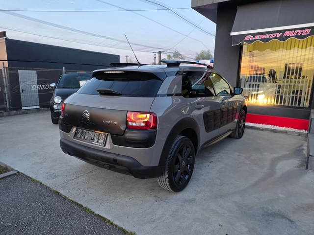 Citroen C4 Cactus 1.2I-110к.с EURO 6B-НАВИГАЦИЯ-ШВЕЙЦАРИЯ - автомобили, коли, обяви за нови и употребявани 7
