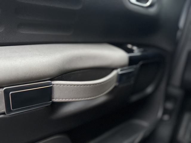 Citroen C4 CACTUS Cactus 1.2 Feel Business - Petrol - Manual - 110 hp - автомобили, коли, обяви за нови и употребявани 10