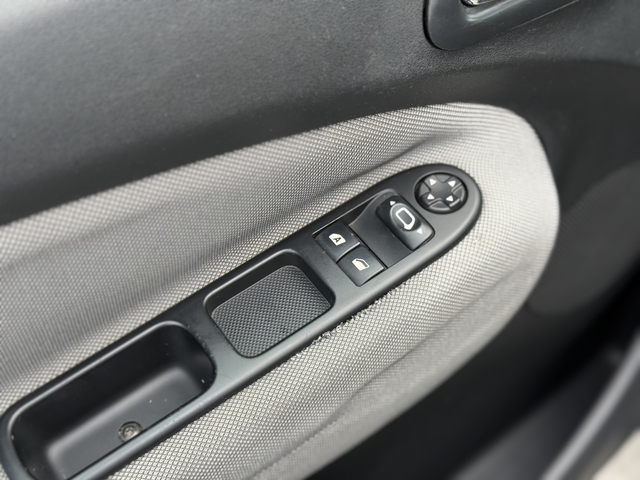 Citroen C4 Picasso 1.6бензин* 2011г* Ръчка* 172.000КМ* - автомобили, коли, обяви за нови и употребявани 12