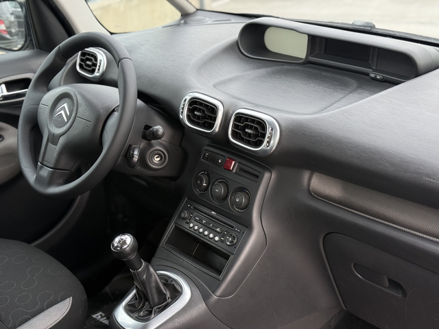 Citroen C4 Picasso 1.6бензин* 2011г* Ръчка* 172.000КМ* - автомобили, коли, обяви за нови и употребявани 7