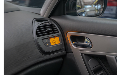 Citroen C4 Picasso 1.6i/LPG/2x-Climatronik/10.100 Разход/Парктроник - автомобили, коли, обяви за нови и употребявани 10