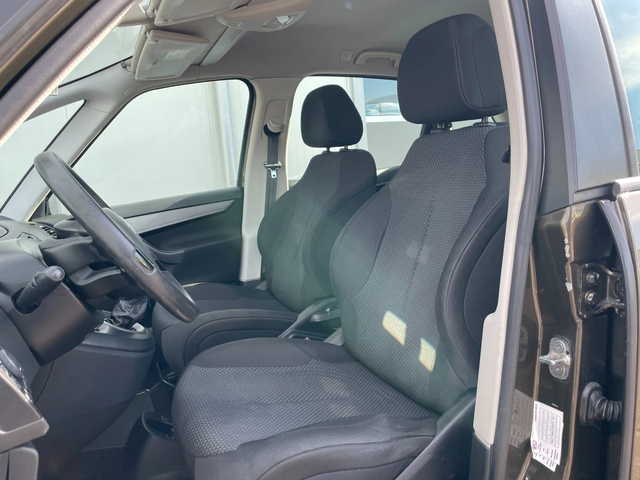 Citroen C4 Picasso 1.6 - автомобили, коли, обяви за нови и употребявани 9