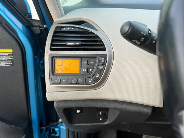 Citroen C4 Picasso 1.6 HDi 109к.с - автомобили, коли, обяви за нови и употребявани 12