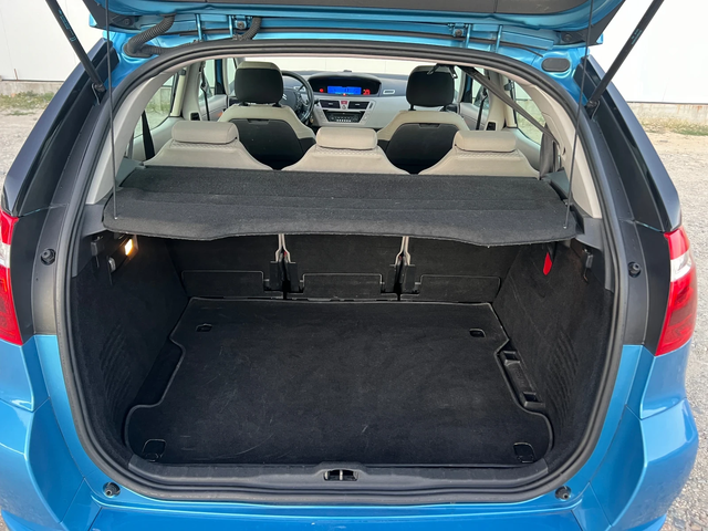 Citroen C4 Picasso 1.6 HDi 109к.с - автомобили, коли, обяви за нови и употребявани 8