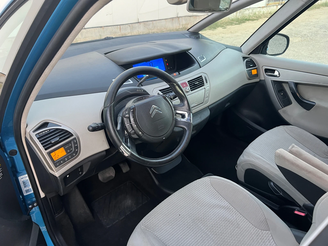 Citroen C4 Picasso 1.6 HDi 109к.с - автомобили, коли, обяви за нови и употребявани 9