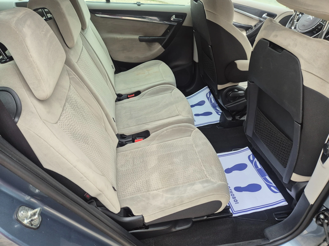 Citroen C4 Picasso 2.0i GAS, 140k.s. - автомобили, коли, обяви за нови и употребявани 11