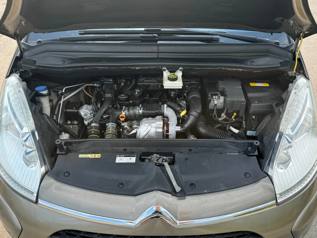 Citroen C4 Picasso 1.6HDI/110кс - автомобили, коли, обяви за нови и употребявани 13