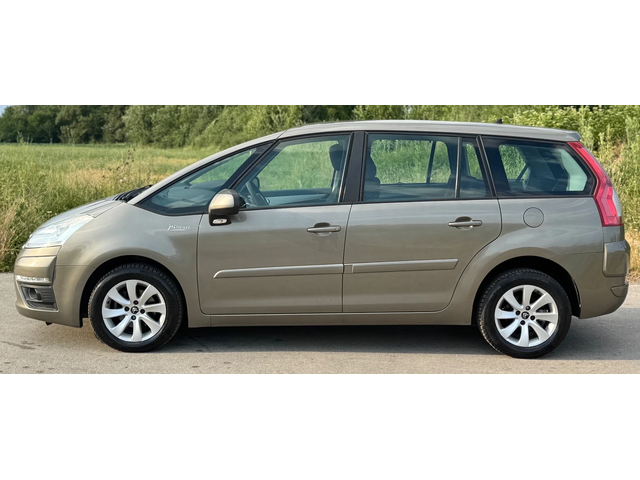 Citroen C4 Picasso 1.6HDI/110кс - автомобили, коли, обяви за нови и употребявани 6